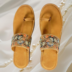 Noor - One Toe Flat Slider